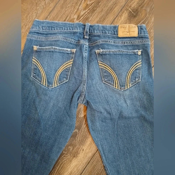 Hollister Blue Denim Bermuda Shorts Juniors Size 5 - Picture 7 of 9